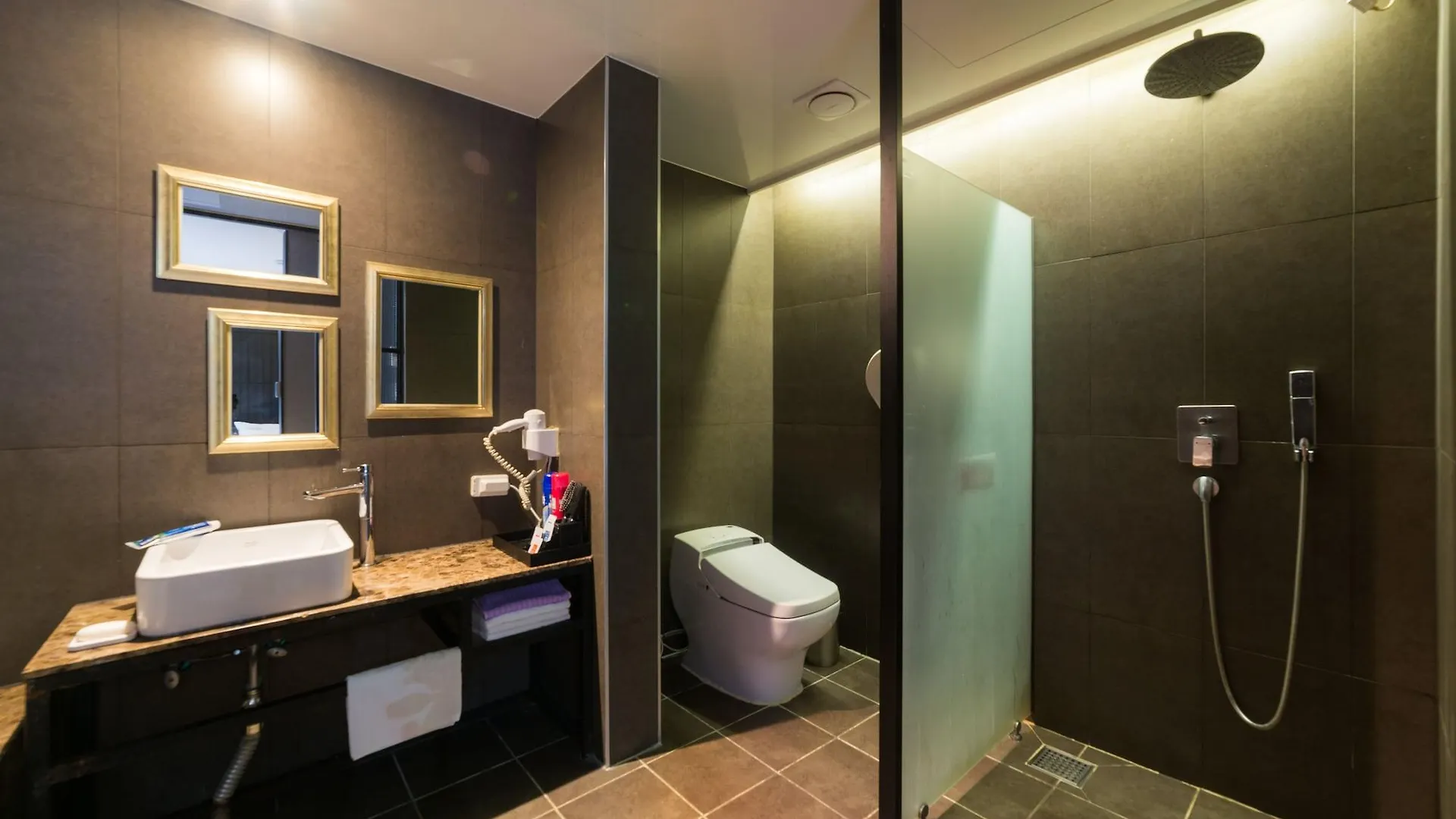 2 Heaven Hotel Songdo Pusan 2*,