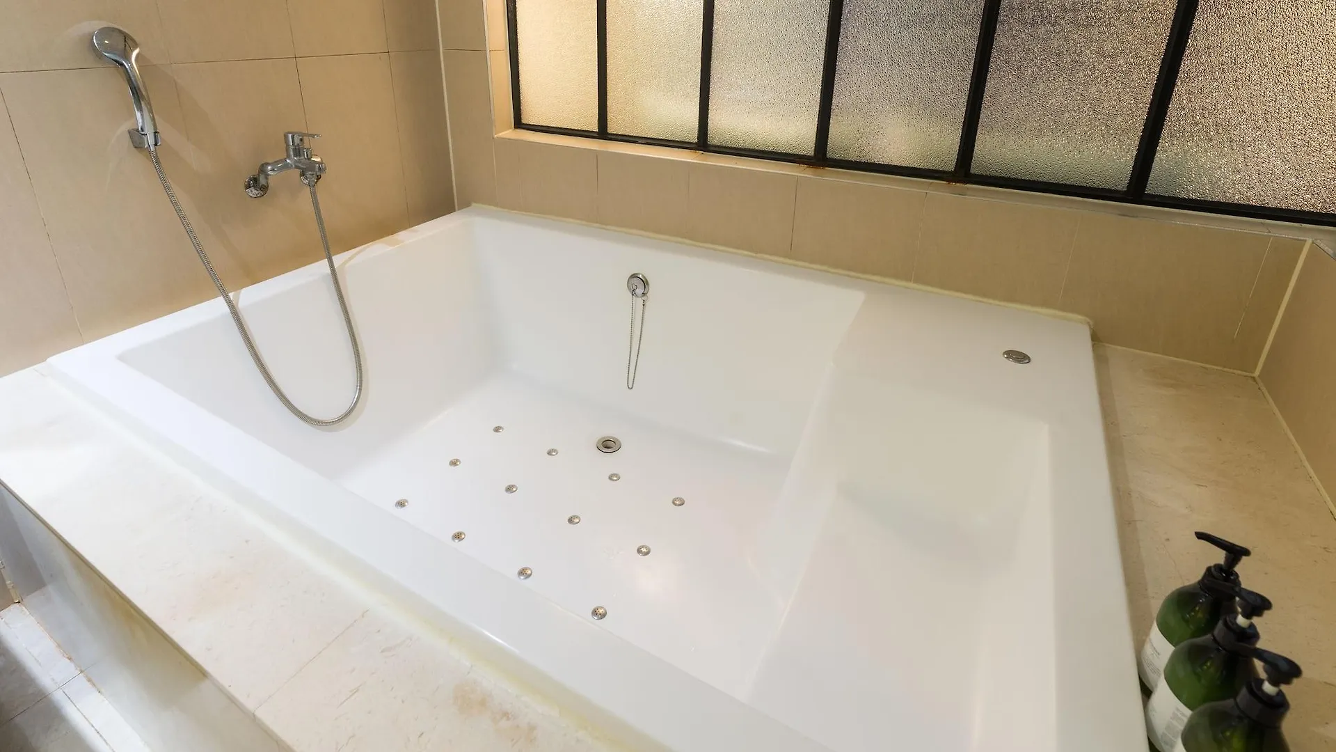 2 Heaven Hotel Songdo Busan
